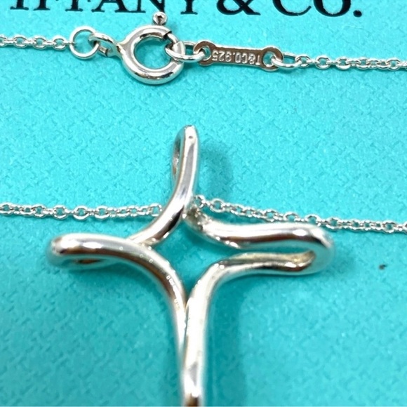 Authentic Tiffany & Co. Elsa Peretti Silver Infinity Necklace - Picture 5 of 15